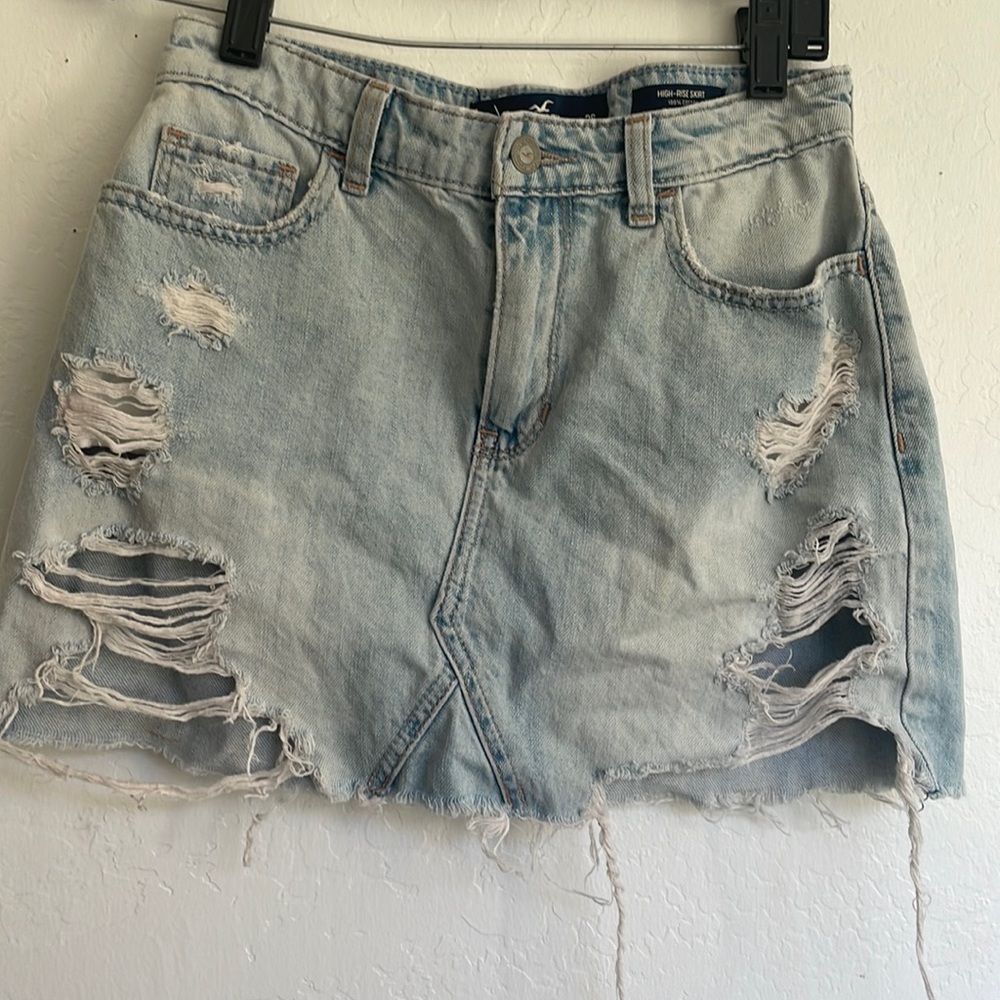 Hollister high- rise skort